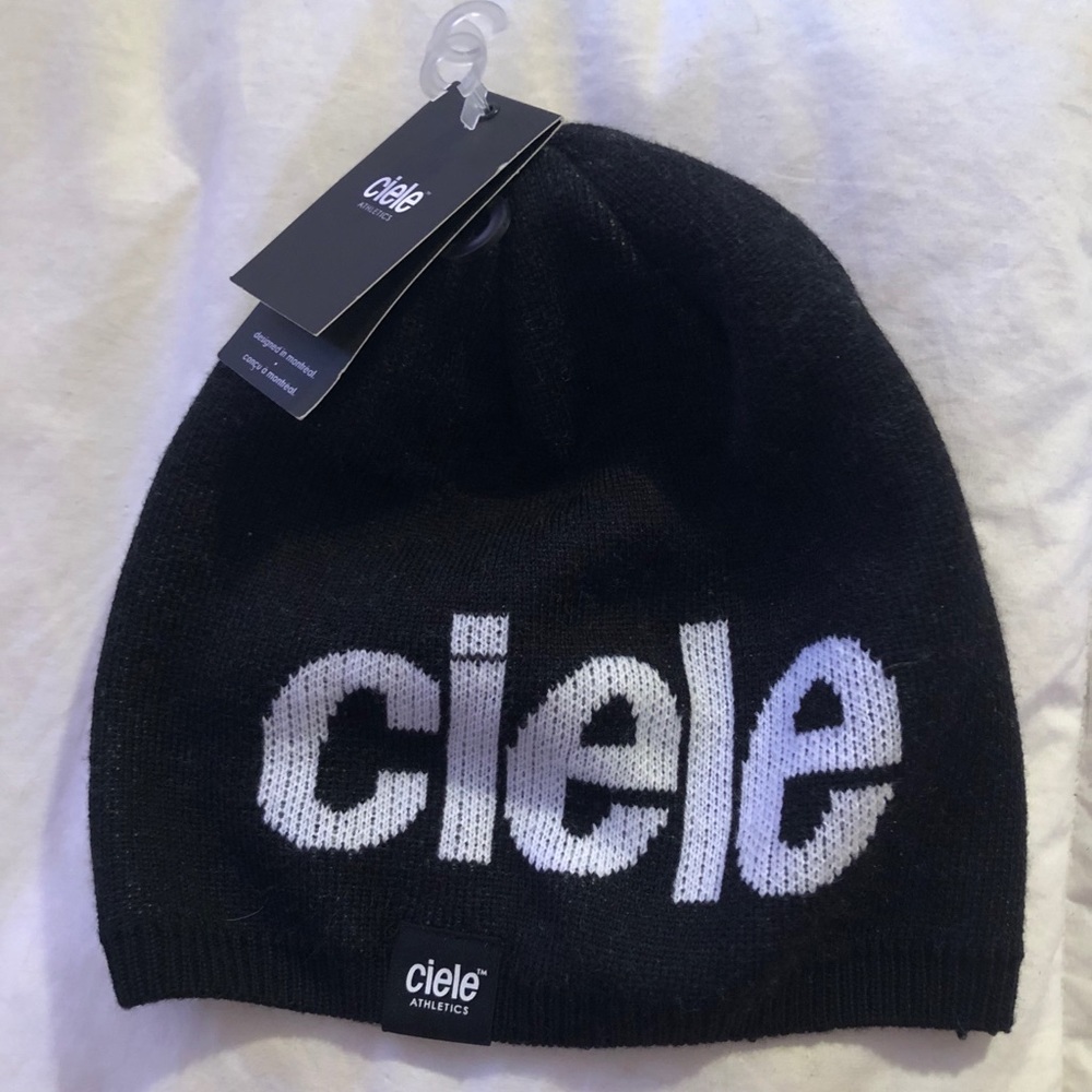NWT Ciele athletics beanie